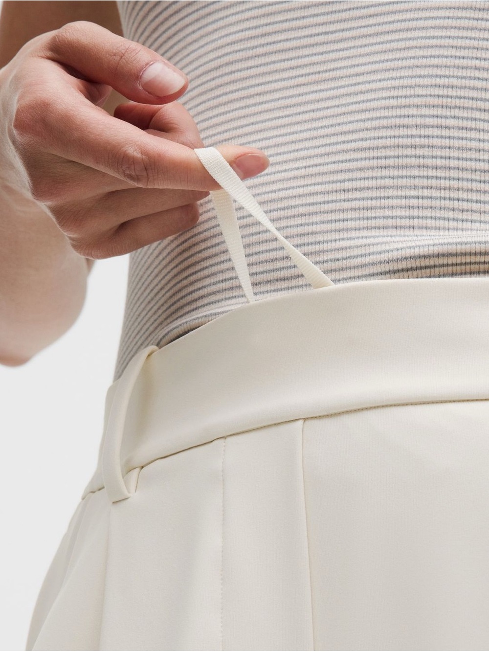 LULULEMON Daydrift High Rise Wide Leg Trouser Reg • L •Light Ivory NWT $148 - Picture 5 of 8